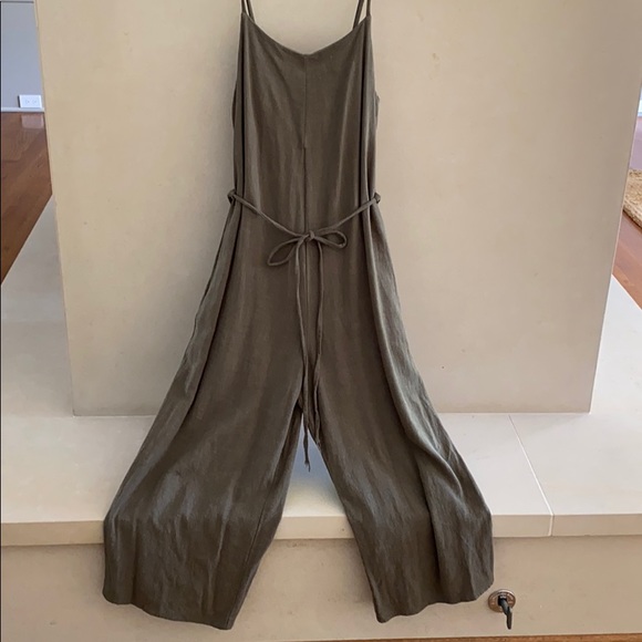 Love in Pants - Love In romper olive green size medium